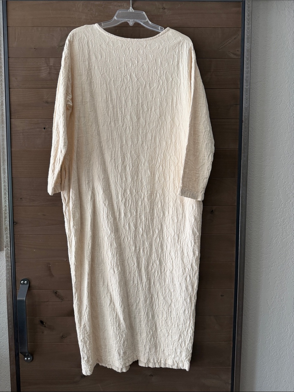 Black Crane Relaxed Cream Textured Midi Dress - Effortless Everyday Style